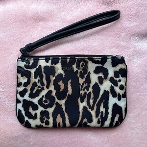 🖤Victoria’s’ Secret Wristlet Bag🖤